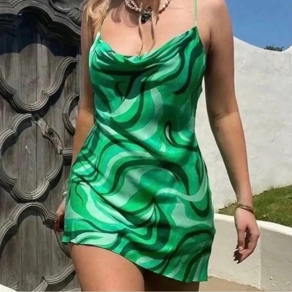Zara Flowy Mini Swirl Green Satin Dress Sz XS NWT - Picture 1 of 16
